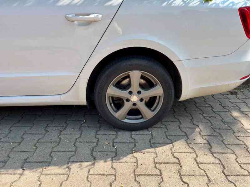 Škoda Superb 2,0   TDI Ambition - foto 20