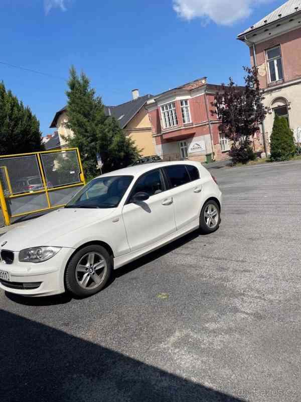 BMW Řada 1 2,0   120d e87 130kw bílý hatchback - foto 7