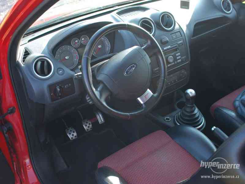 Ford Fiesta 150ST, žádný tuning, auto po ženě, nová cena - foto 12