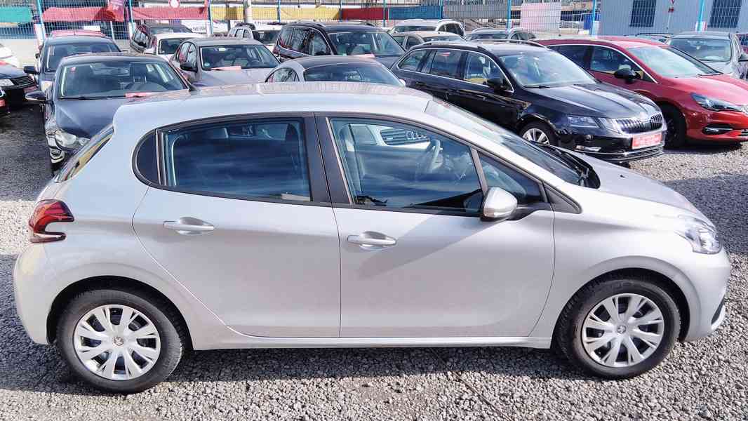 PEUGEOT 208 1,2i Puretech ČR 1 majitel  - foto 1