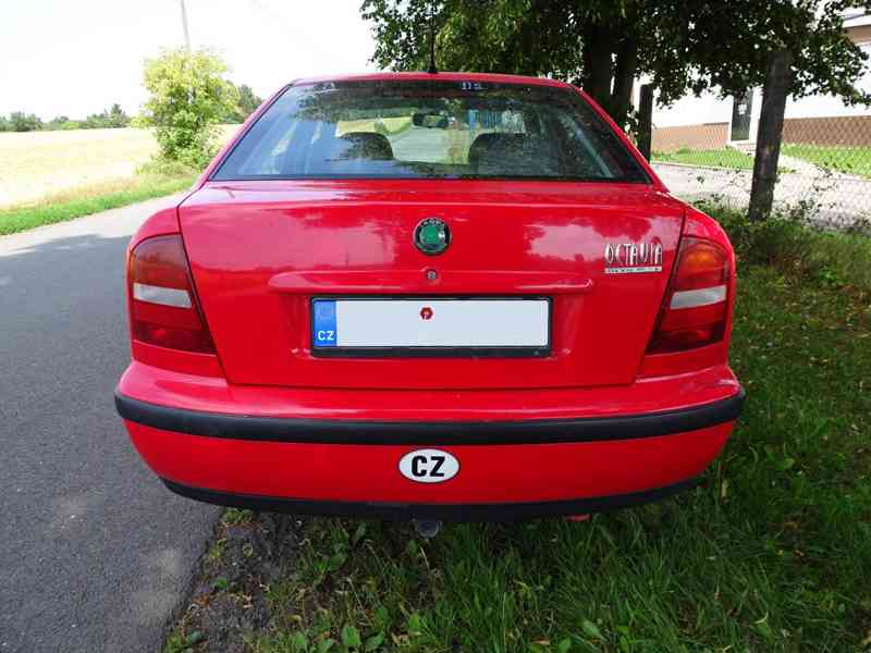 Škoda Octavia 1.6 GLXi 74kW - foto 2