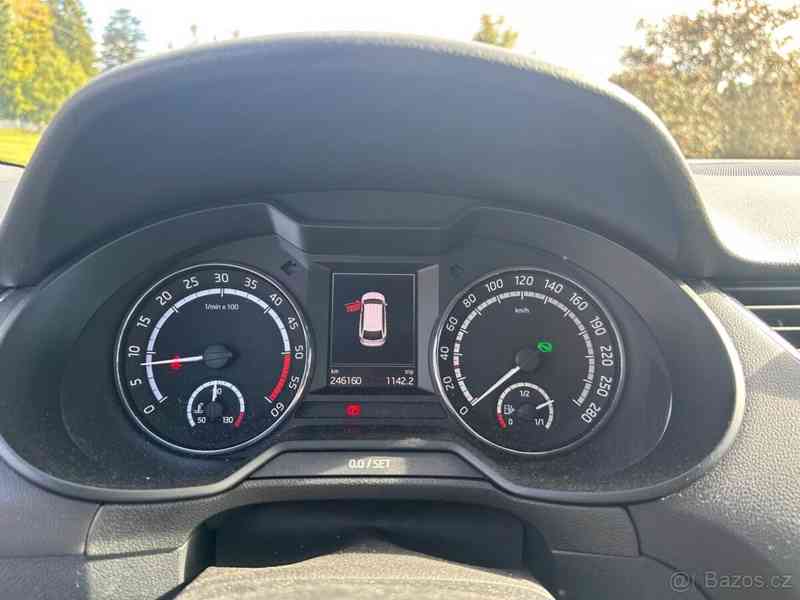 Škoda Octavia 2,0   TDI 135kW DSG Challenge - foto 6