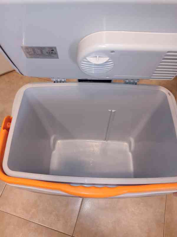 Autochladnička 33litrů na 12V/230V - foto 2