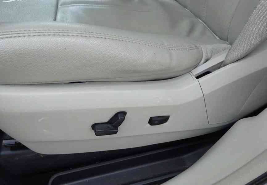 Chrysler Town &Country 3.6 L r.v.2013 (208 kw) AUTOMAT - foto 18