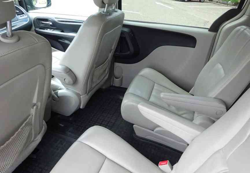 Chrysler Town &Country 3.6 L r.v.2013 (208 kw) AUTOMAT - foto 15