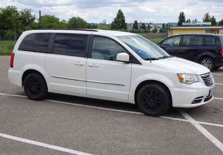 Chrysler Town &Country 3.6 L r.v.2013 (208 kw) AUTOMAT - foto 2
