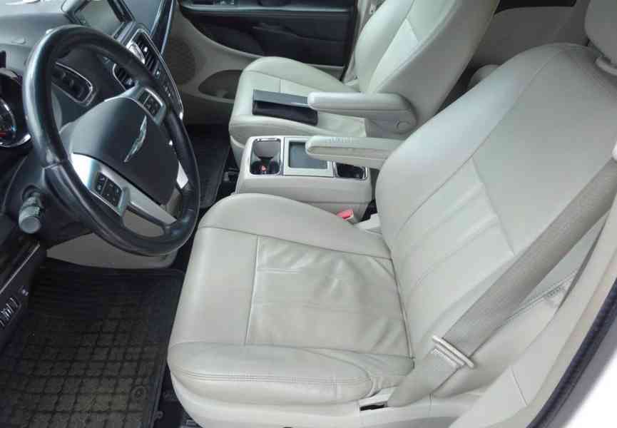 Chrysler Town &Country 3.6 L r.v.2013 (208 kw) AUTOMAT - foto 12