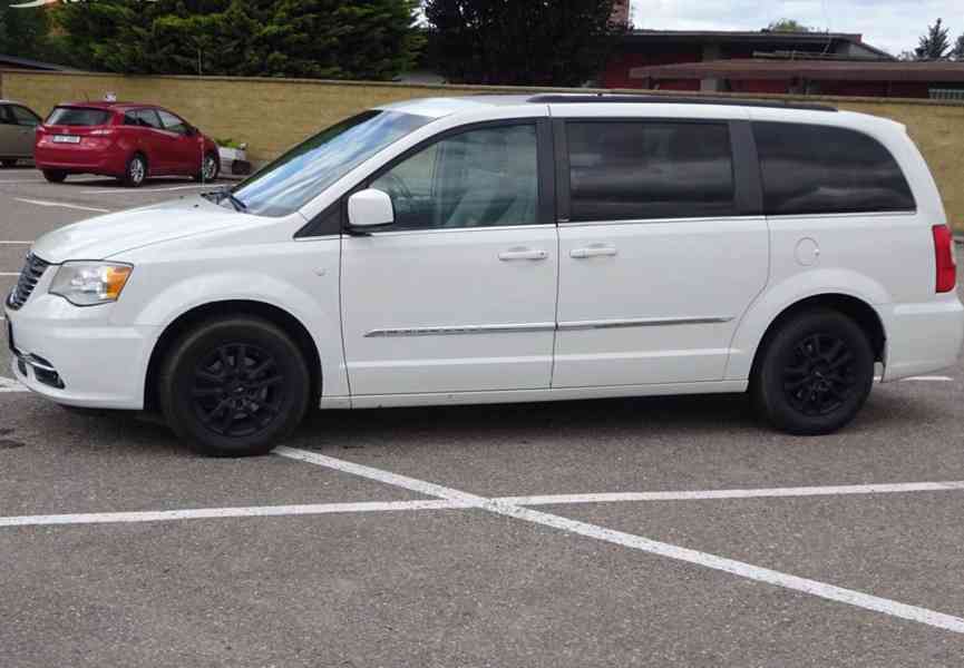 Chrysler Town &Country 3.6 L r.v.2013 (208 kw) AUTOMAT - foto 3