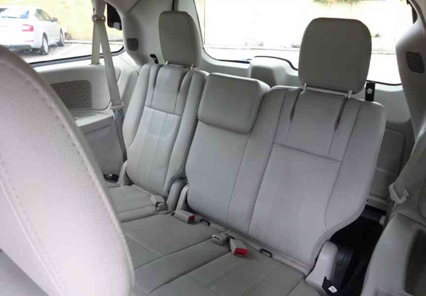 Chrysler Town &Country 3.6 L r.v.2013 (208 kw) AUTOMAT - foto 14