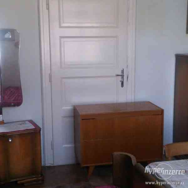 Ložnice - moderní Ludvík 14. z r 1940 - foto 3