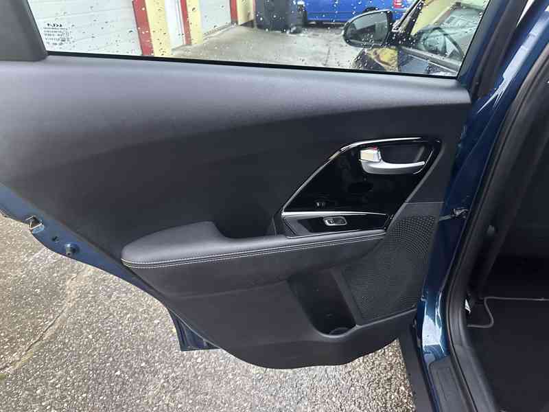 Kia Niro 1.6 Plug-in Hybrid 104kW/1MA - foto 14