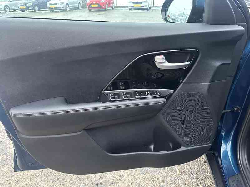 Kia Niro 1.6 Plug-in Hybrid 104kW/1MA - foto 11