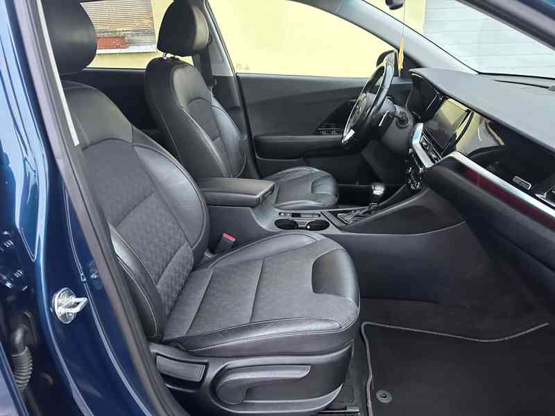 Kia Niro 1.6 Plug-in Hybrid 104kW/1MA - foto 23