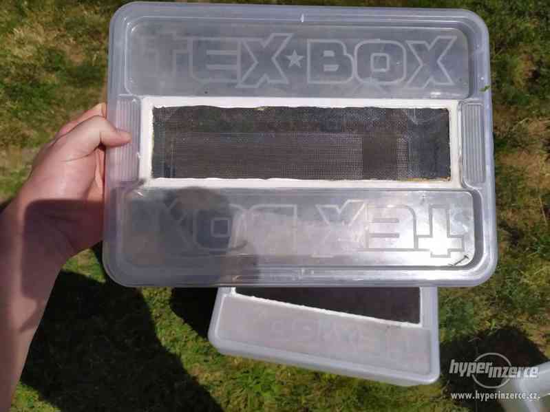 TEX Box s nalepenou síťkou - foto 2