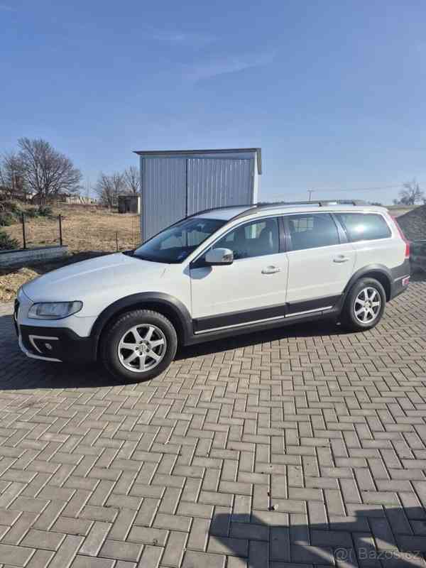 Volvo XC70 2,4   D4 AWD 158kW - foto 5