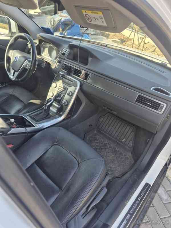 Volvo XC70 2,4   D4 AWD 158kW - foto 9