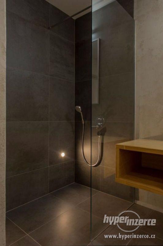 Pronájem bytu Rašínovo náb. 46 - foto 7