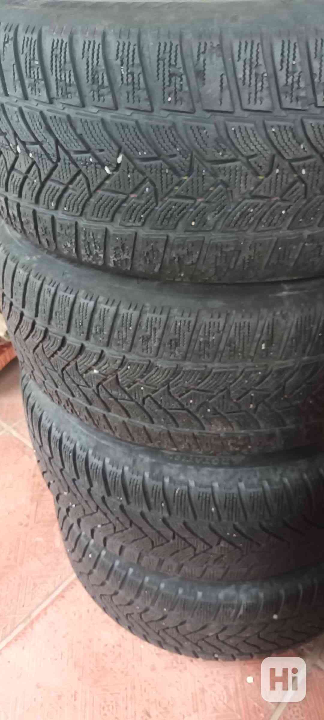 predam zimne pneumatiky dunlop 245/45/18  - foto 1