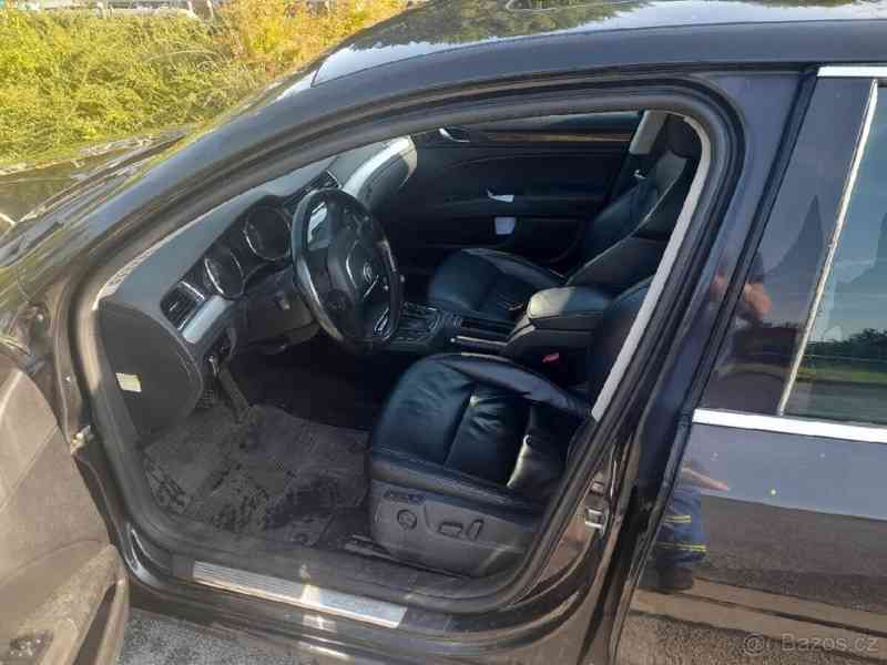 Škoda Superb DSG - foto 2