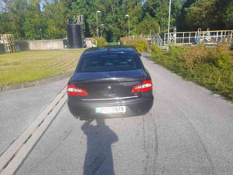 Škoda Superb DSG - foto 8