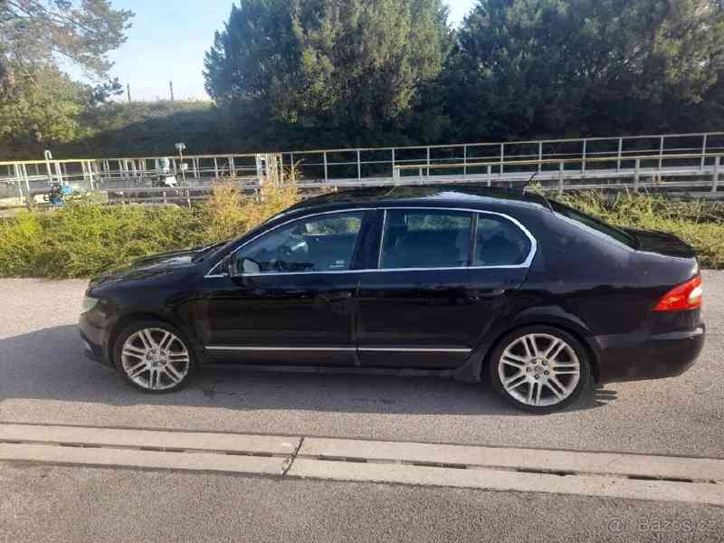 Škoda Superb DSG - foto 6