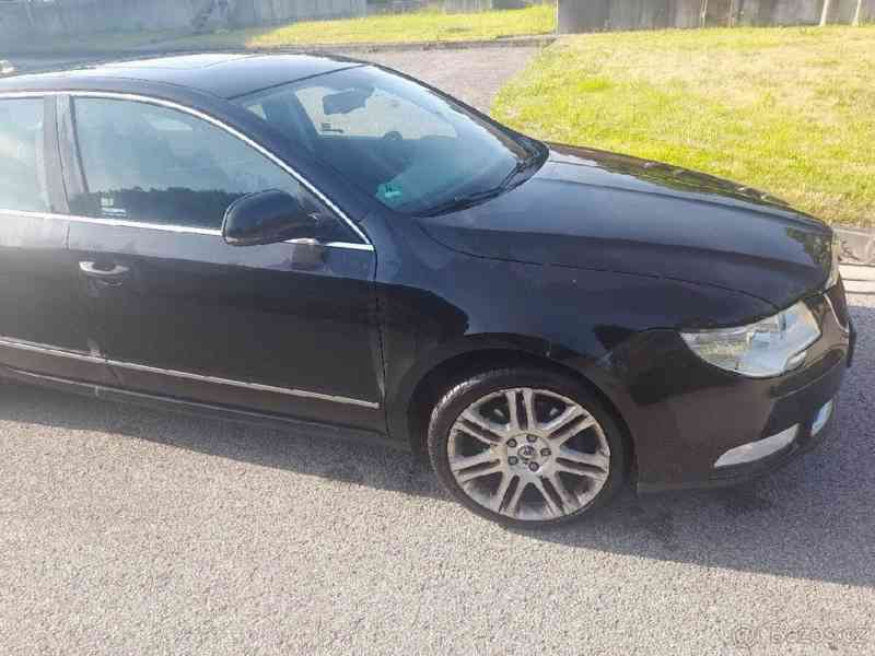 Škoda Superb DSG - foto 5