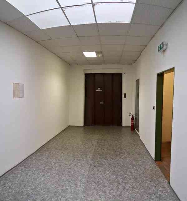 Nájem kanceláří od 30 m2, klimatizace, Praha 10 Bohdalec - foto 12