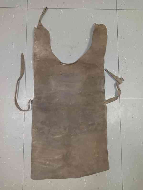 Historická pracovní kožená zástěra... - foto 2