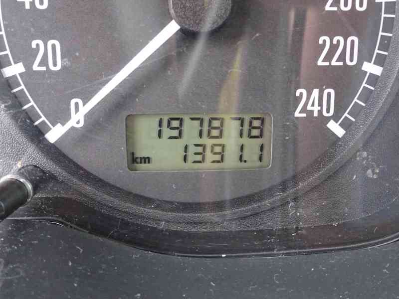 Škoda Octavia 1.6i r.v.1999 (eko zaplacen) KLIMA - foto 7