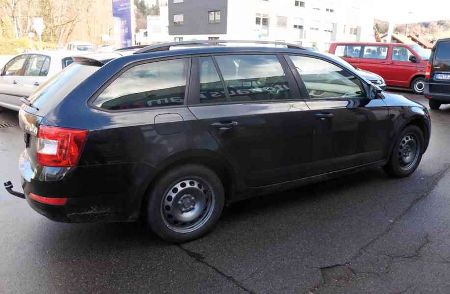 Škoda Octavia 2,0 TDI Combi Elegance 110kw - foto 5