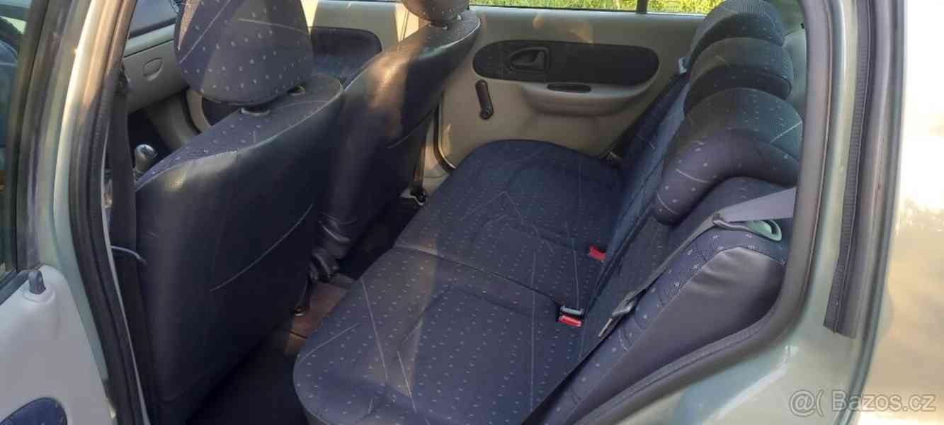 Renault Clio 1,2   super nabídka - foto 9