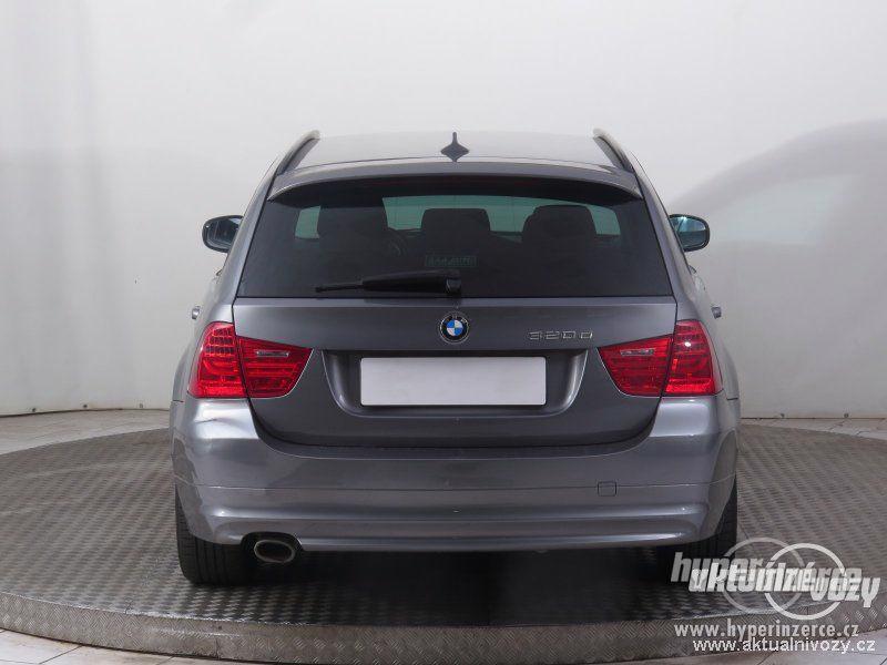 BMW 3 2.0, nafta, r.v. 2012 - foto 10
