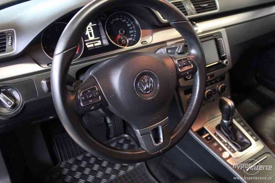 VW Passat 2.0 TDI DSG HIGHLINE kombi - DPH - foto 9