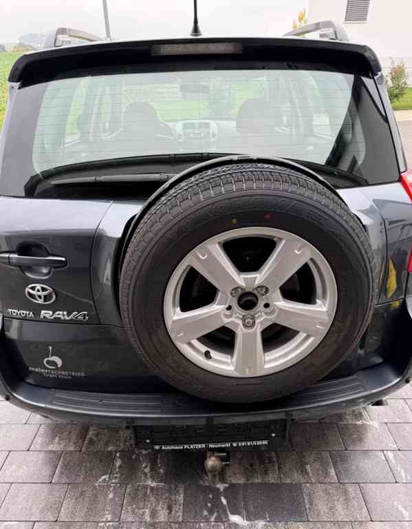 Toyota RAV 4 2,0i benzín 112kw - foto 7