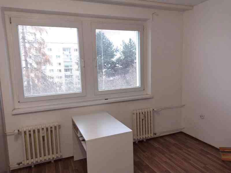 Prostorný třípokojový byt 77m², Teplice - ul. Habrová - foto 8