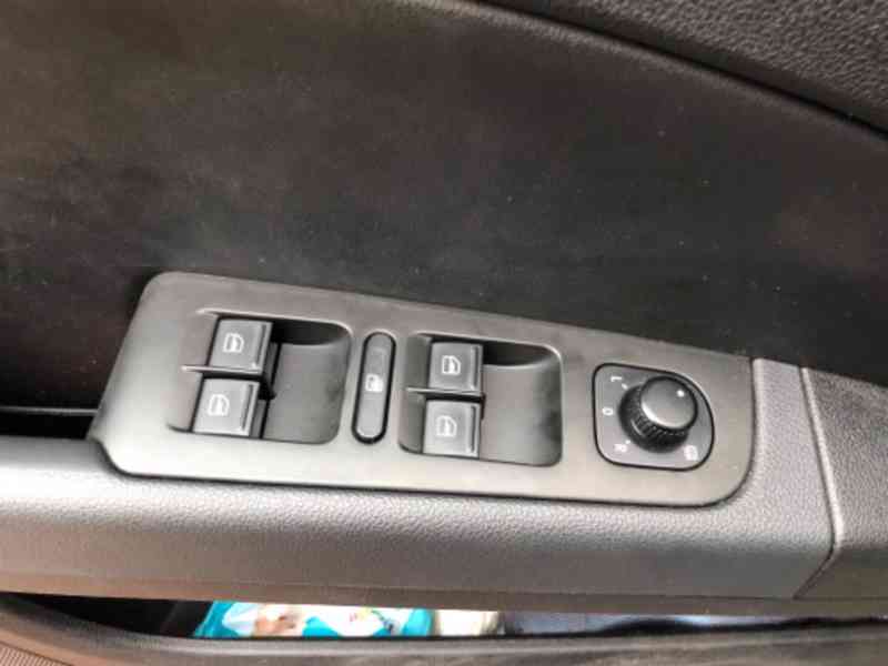 Škoda Superb II Combi 2.0 TDI 125KW Elegance DSG - foto 11