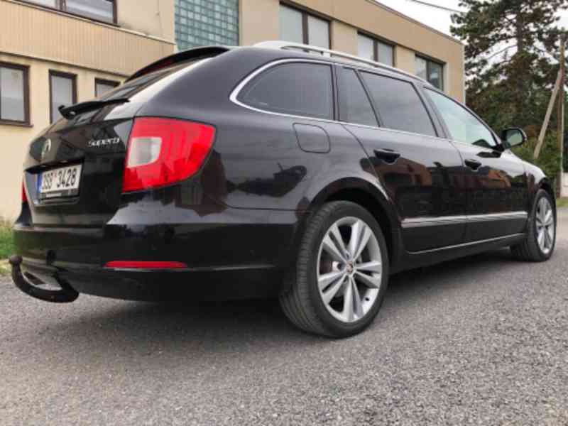 Škoda Superb II Combi 2.0 TDI 125KW Elegance DSG - foto 5
