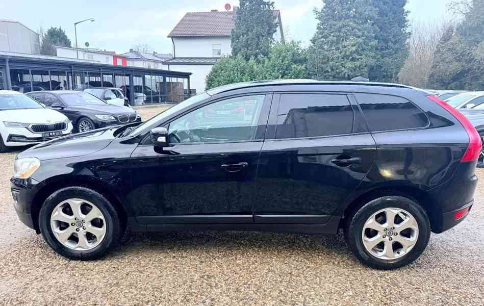 Volvo XC60 Kinetic AWD 2,4d 120kw - foto 10