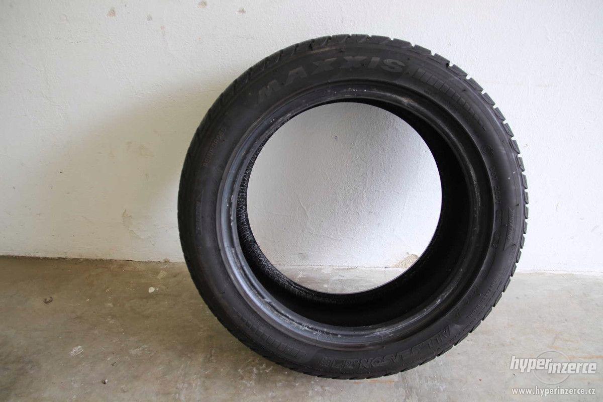 Prodám 2 ks celoročních pneumatik 205/50 R15 89V - foto 1
