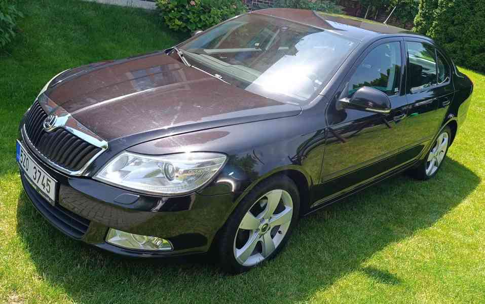 Škoda Octavia 2,0 TDI DSG Elegance - foto 5