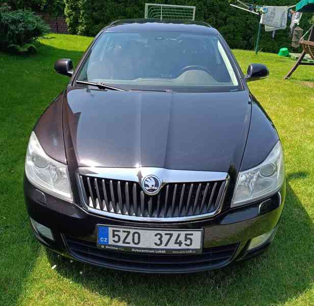 Škoda Octavia 2,0 TDI DSG Elegance - foto 4