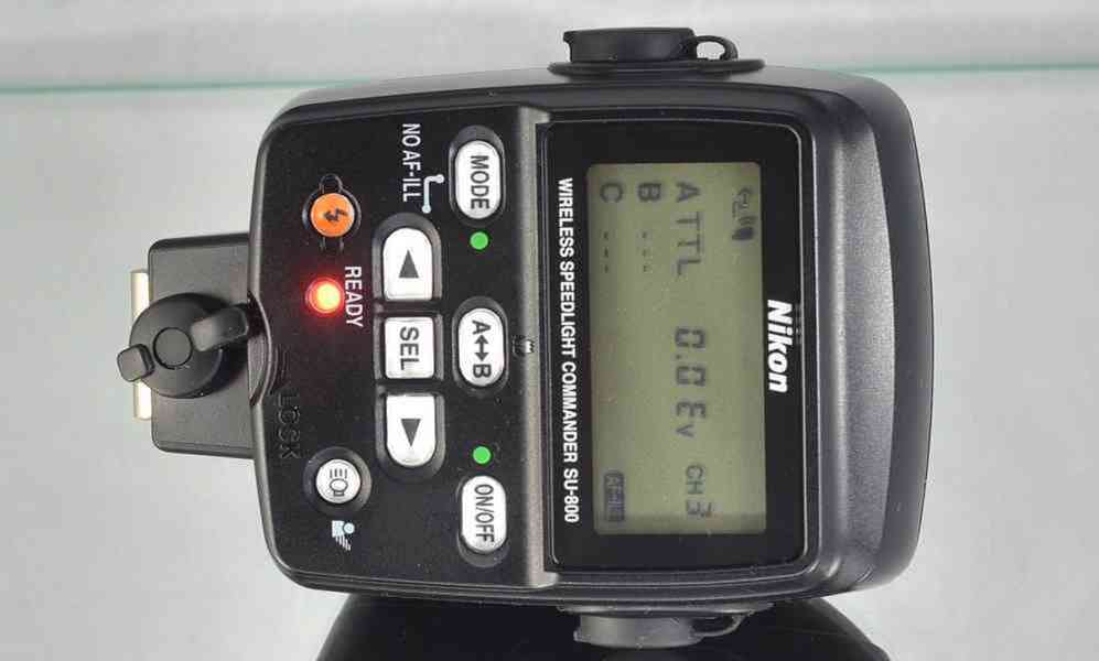 Nikon SU-800 *Bezdrátová záblesková jednotka*i-TTL - foto 4