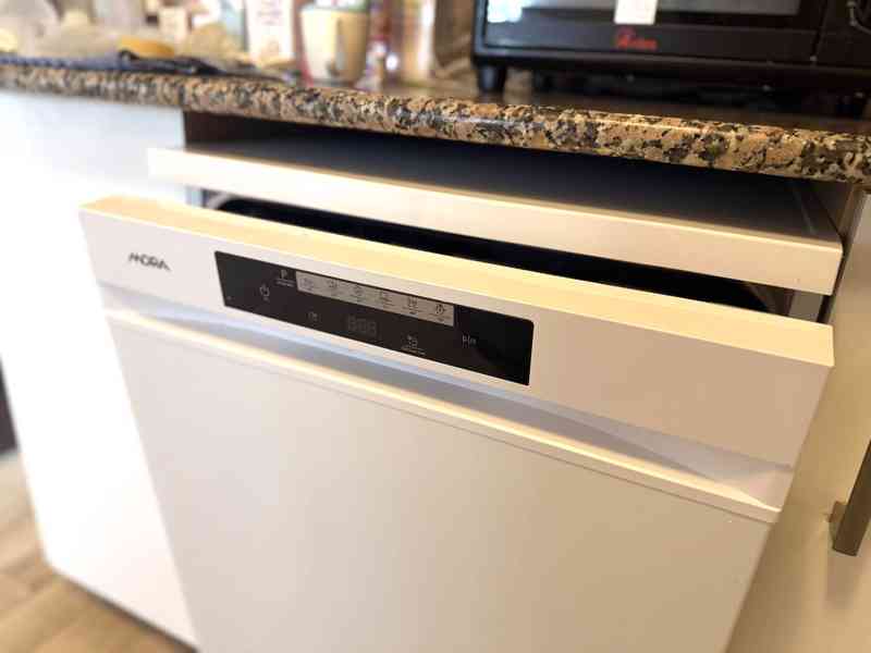 PRONÁJEM PROSTORNÉHO BYTU 3+1 S LODŽIÍ A SKLEPEM, BRNO - foto 6