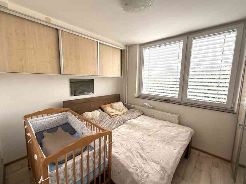 PRONÁJEM PROSTORNÉHO BYTU 3+1 S LODŽIÍ A SKLEPEM, BRNO - foto 16