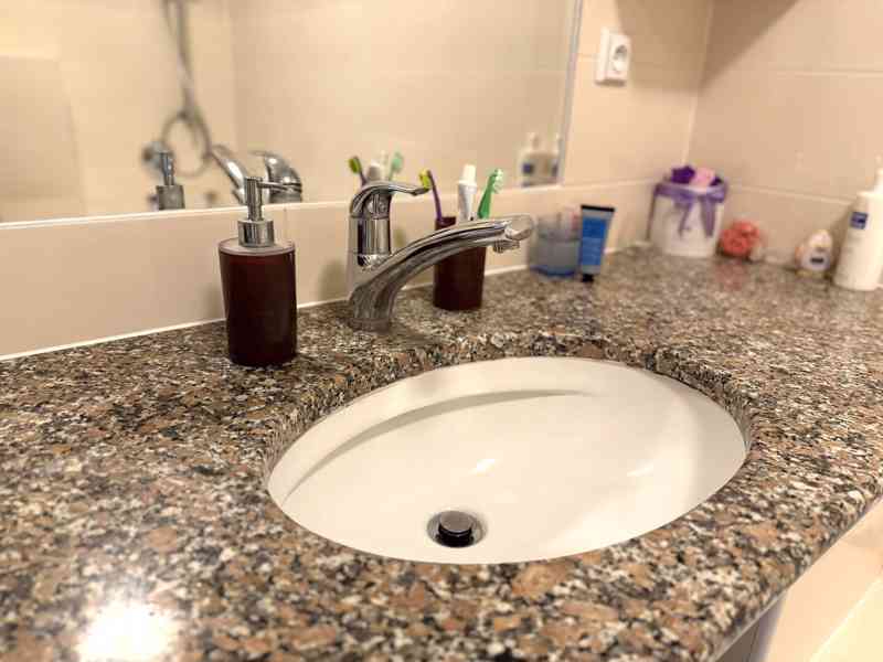 PRONÁJEM PROSTORNÉHO BYTU 3+1 S LODŽIÍ A SKLEPEM, BRNO - foto 13