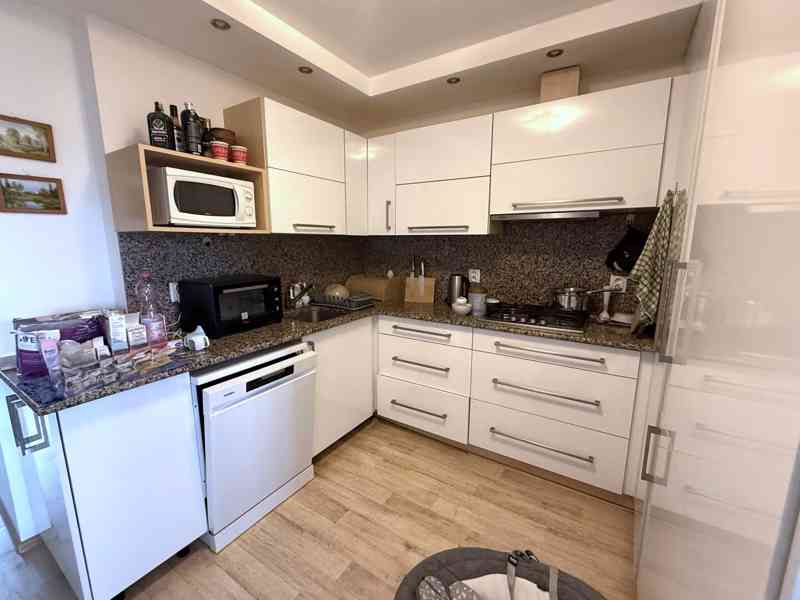 PRONÁJEM PROSTORNÉHO BYTU 3+1 S LODŽIÍ A SKLEPEM, BRNO - foto 4