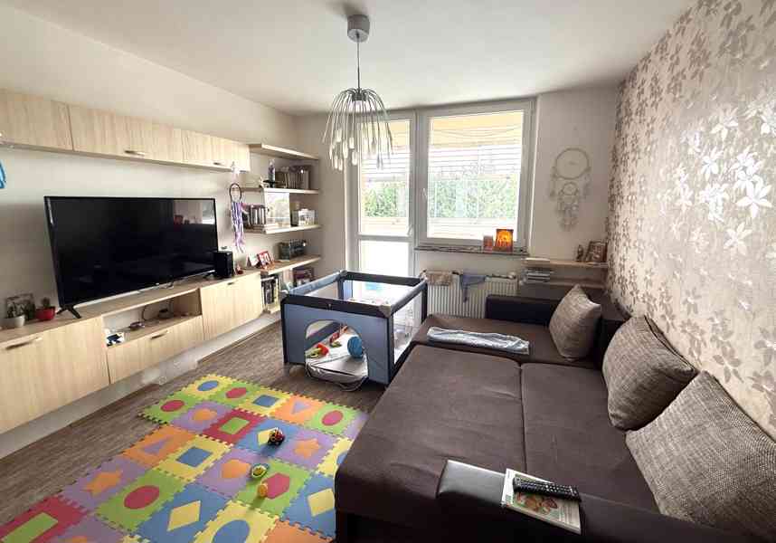 PRONÁJEM PROSTORNÉHO BYTU 3+1 S LODŽIÍ A SKLEPEM, BRNO - foto 8