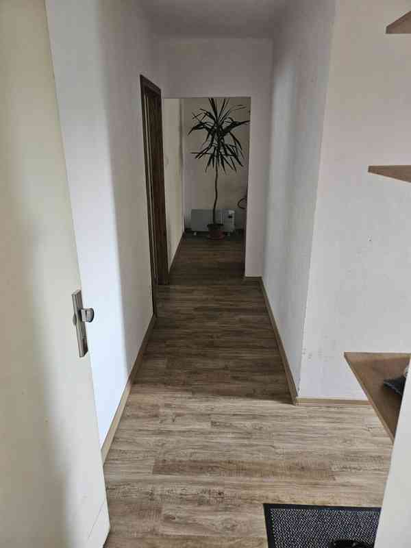 Byt 1+1 po rekonstrukci 41 m² a 2 sklepy - foto 3