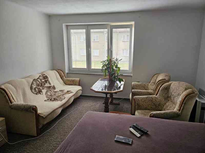 Byt 1+1 po rekonstrukci 41 m² a 2 sklepy - foto 8