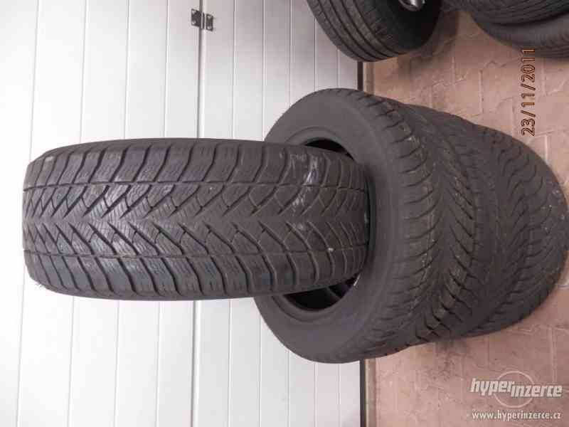 235/55 R17 - foto 1
